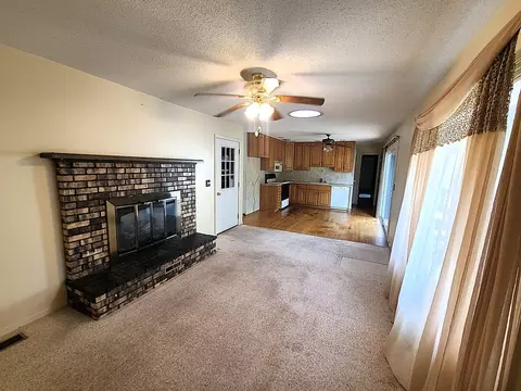 316 Apple St, Dixon, IL 61021 photo 7