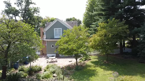 Exterior - 332 E Cherry St, Watseka, IL 60970 photo 20 of 25