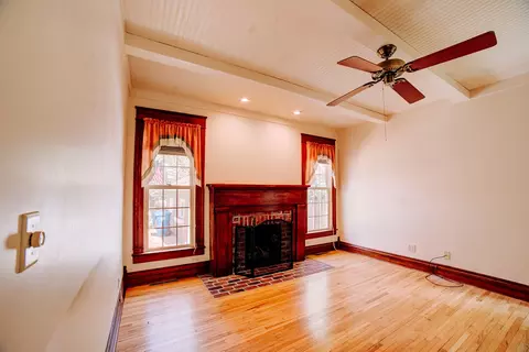 Living - 332 E Cherry St, Watseka, IL 60970 photo 7 of 9