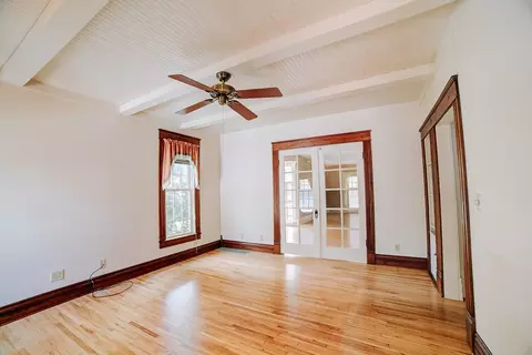 Living - 332 E Cherry St, Watseka, IL 60970 photo 6 of 9