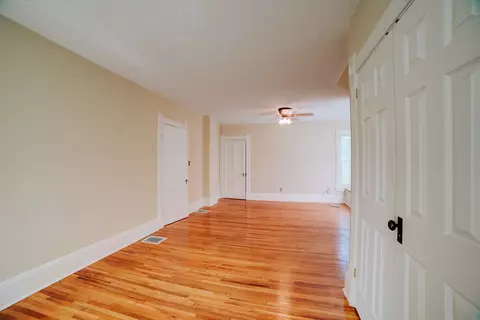 Living - 332 E Cherry St, Watseka, IL 60970 photo 9 of 9