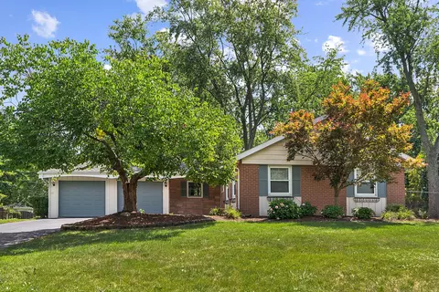 509 Hawthorne Rd, Frankfort, IL 60423