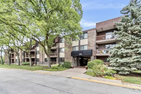 470 Raintree Ct #3K, Glen Ellyn, IL 60137