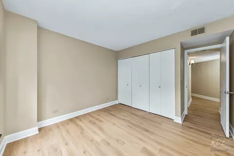 511 Aurora Ave #317, Naperville, IL 60540 photo 17