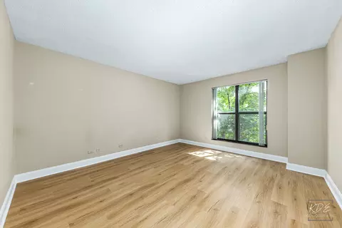 511 Aurora Ave #317, Naperville, IL 60540 photo 21