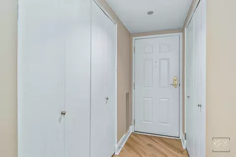 511 Aurora Ave #317, Naperville, IL 60540 photo 9