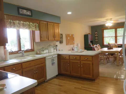 Kitchen - 2273 Beverly Dr, Morris, IL 60450 photo 1 of 3