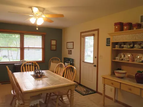 Dining - 2273 Beverly Dr, Morris, IL 60450 photo 4 of 4