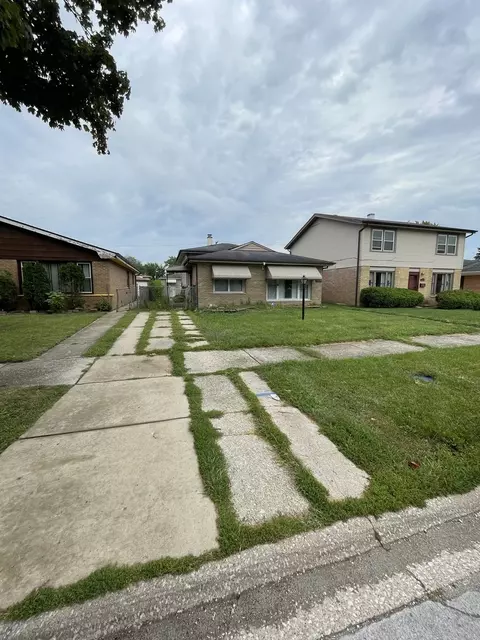 15937 Ashland Ave, Harvey, IL 60426