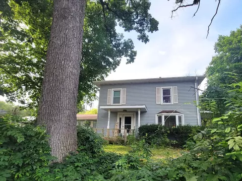783 N 2853rd Rd, Utica, IL 61373