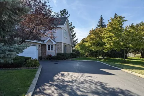 8826 Berkley Ct, Orland Park, IL 60462