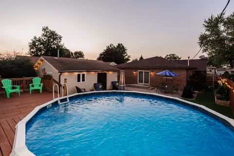 Exterior - 7707 W 80th St, Bridgeview, IL 60455 photo 6 of 8