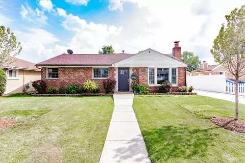 7707 W 80th St, Bridgeview, IL 60455