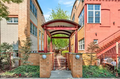 2850 N Lakewood Ave #L, Chicago, IL 60657