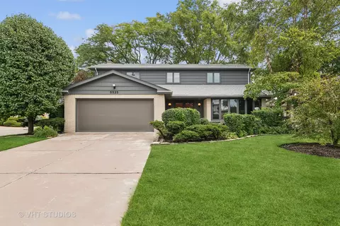 5525 N Pioneer Ave, Chicago, IL 60656