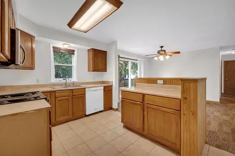 Kitchen - 517 W Cermak Rd, Braidwood, IL 60408 photo 1 of 5