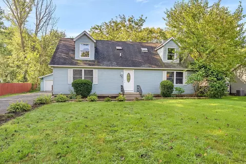Exterior - 517 W Cermak Rd, Braidwood, IL 60408 photo 2 of 7