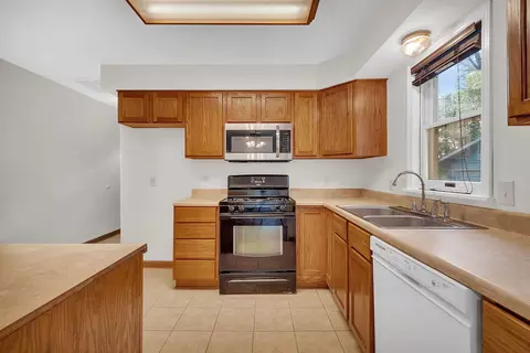 Kitchen - 517 W Cermak Rd, Braidwood, IL 60408 photo 2 of 5