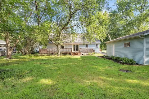 Exterior - 517 W Cermak Rd, Braidwood, IL 60408 photo 6 of 7