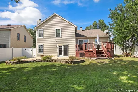 Exterior - 1040 Trillium Ln, Bartlett, IL 60103 photo 5 of 6