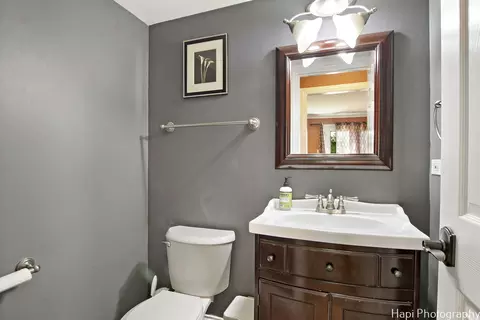 Bath - 1040 Trillium Ln, Bartlett, IL 60103 photo 3 of 3