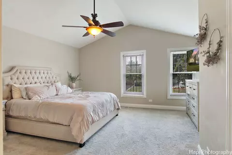 Bedroom - 1040 Trillium Ln, Bartlett, IL 60103 photo 1 of 4