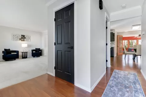Entry Way - 506 Beacon Ct, Bloomington, IL 61704 photo 1 of 5