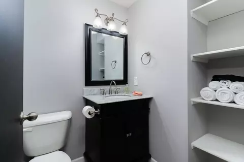 Bath - 506 Beacon Ct, Bloomington, IL 61704 photo 8 of 9