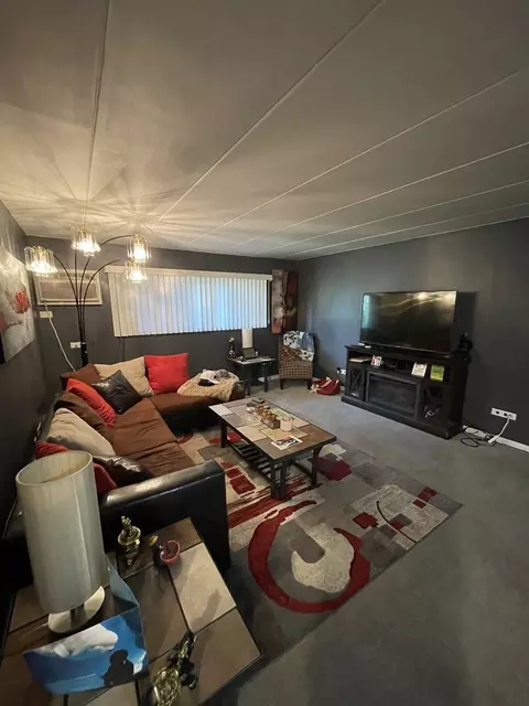 Living - 18361 Glen Oak Ave #G, Lansing, IL 60438 photo 2 of 2