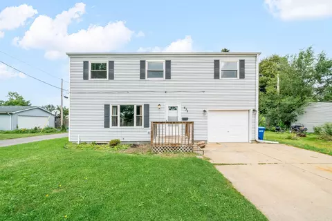 635 Charter St, Dekalb, IL 60115