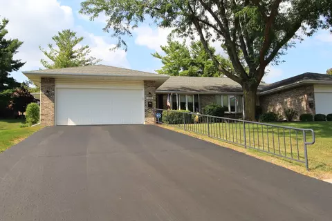 6634 Timberline Ln, Rockford, IL 61108
