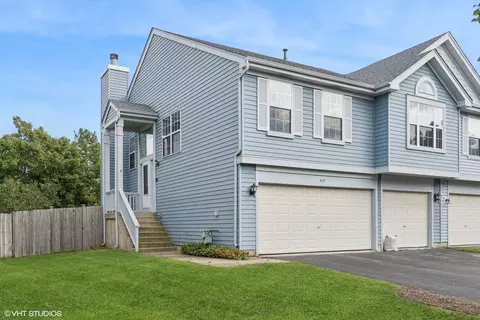 459 Gloria Ln, Oswego, IL 60543