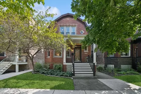 2233 W Eastwood Ave, Chicago, IL 60625