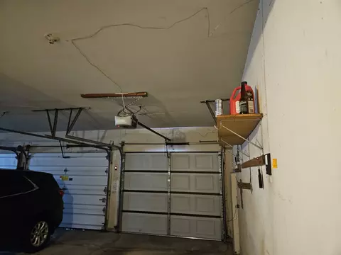 Exterior - 12109 S Laramie Ave #2B, Alsip, IL 60803 photo 3 of 4