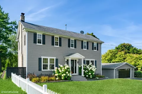 4103 Old Grand Ave, Gurnee, IL 60031