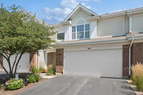 542 Lancaster Dr, Pingree Grove, IL 60140