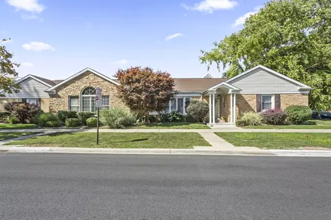 1700 N 76th Ct, Elmwood Park, IL 60707