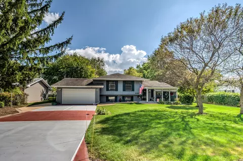 28 W601 Donald Ave, West Chicago, IL 60185