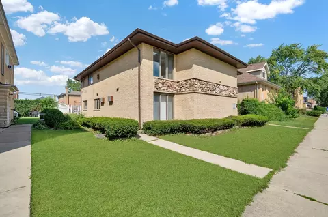 2844 N 73rd Ct, Elmwood Park, IL 60707