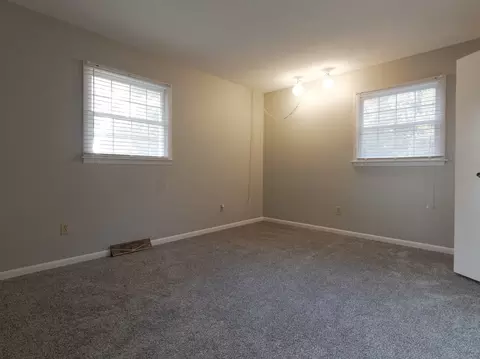 Bedroom - 401 N Washington St, Dwight, IL 60420 photo 3 of 7