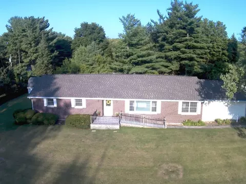 Exterior - 401 N Washington St, Dwight, IL 60420 photo 2 of 8