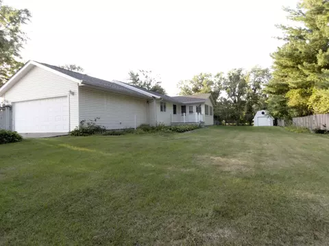 Exterior - 401 N Washington St, Dwight, IL 60420 photo 6 of 8