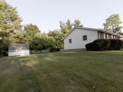 Exterior - 401 N Washington St, Dwight, IL 60420 photo 5 of 8
