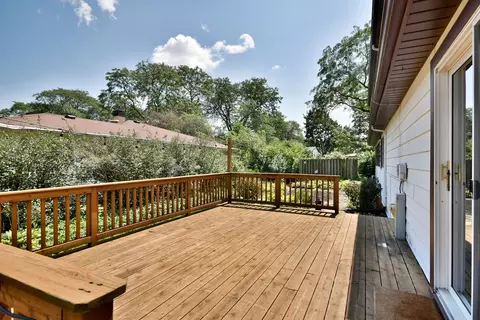 Exterior - 4304 Linden Ln, Rolling Meadows, IL 60008 photo 2 of 2