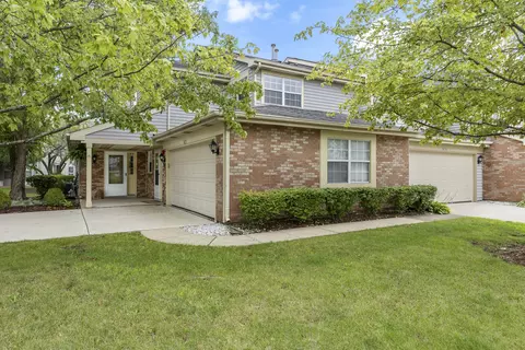 1419 Club Dr #A, Glendale Heights, IL 60139