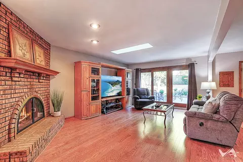 Other - 1034 Fall Cir, Roselle, IL 60172 photo 2 of 5