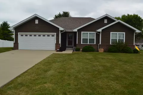 420 Eagles Landing Dr, Manteno, IL 60950