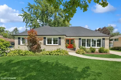 337 E Cayuga Ave, Elmhurst, IL 60126 photo 2