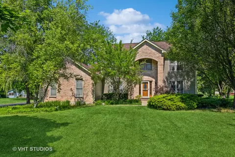 25888 N Tahoe Ct, Mundelein, IL 60060