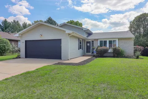 57 Lockman Cir, Elgin, IL 60123